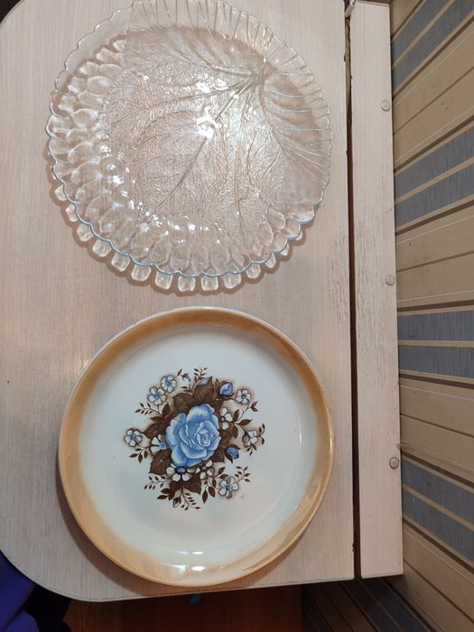 Різний посуд у відмінному стані