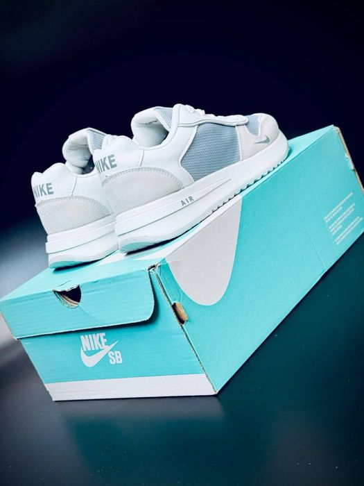Кроссовки на каждый день Nike /сеточные легкие Найк женские кожаные