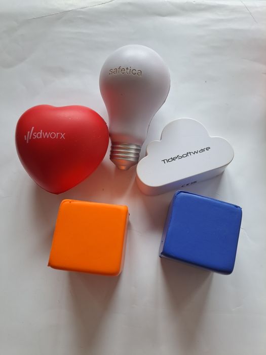 Piłeczka rehabilitacyjna średnica 7 cm gniotek