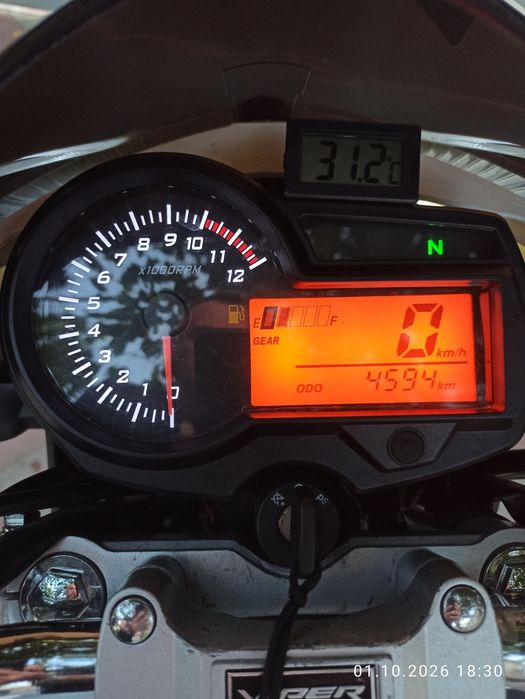 Viper zs200a Білий Лебідь.