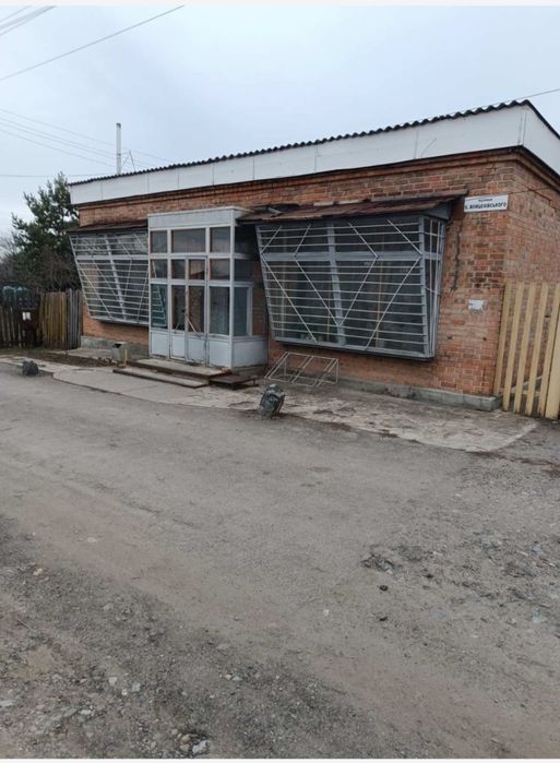 Продам торгове приміщення