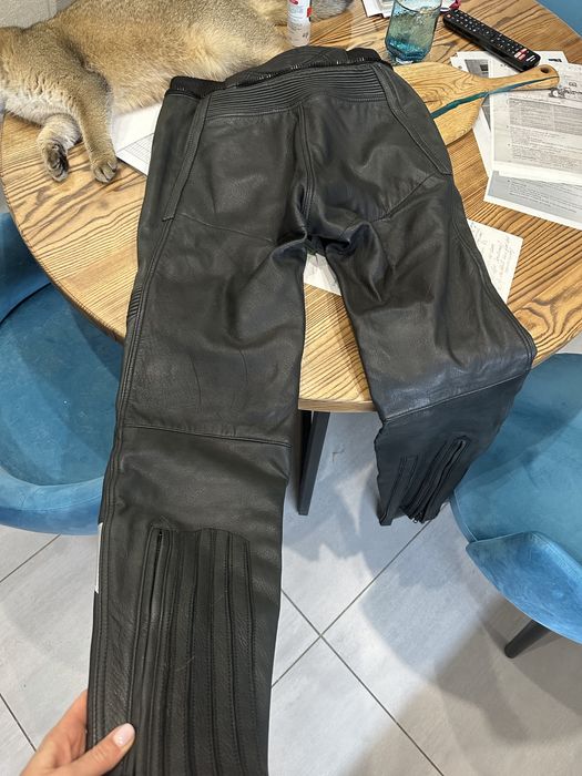 Мотокостюм ( штаны и куртка )