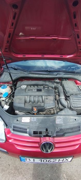 Volkswagen Golf V 1.6 mpi