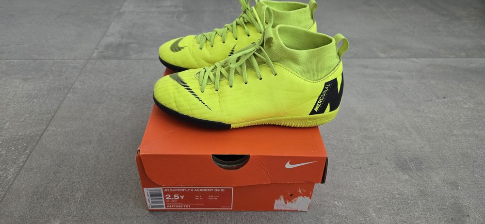 Halówki Nike superfly academy 34