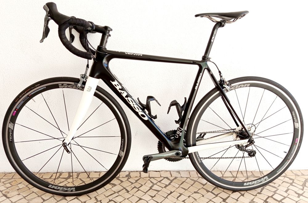 Bicicleta estrada Carbono - Basso M