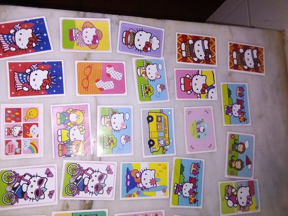 Conjunto de Cromos Hello Kitty/Outros Coleccionáveis