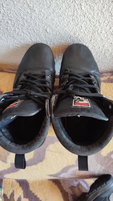 Ботінки шкіряні утеплені, оригінальні Fila.