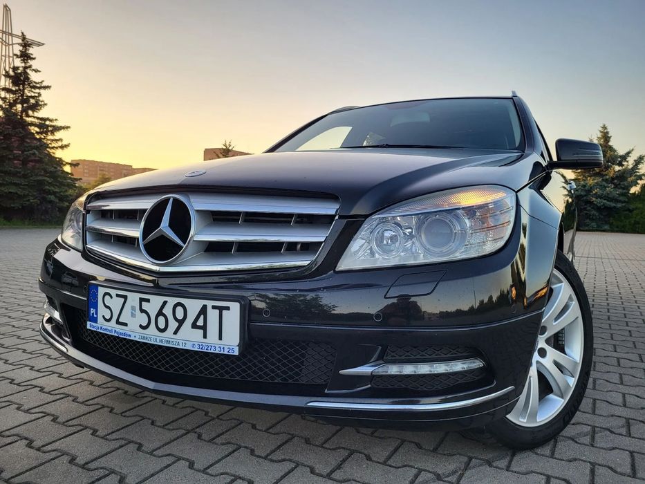 Mercedes-Benz Klasa C Mercedes Benz 2.2.-Diesel-AVANGARDE-Xenon-Szyber-Dach.