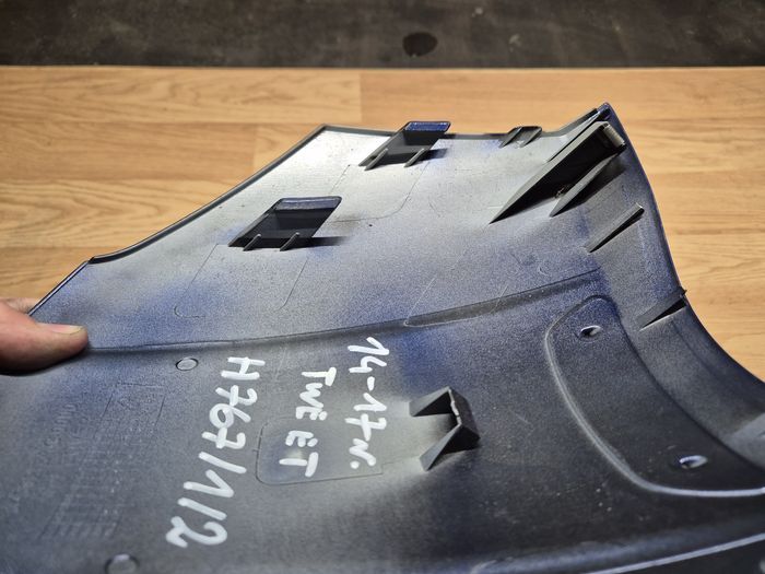Nosek Krawat Owiewka Peugeot Tweet