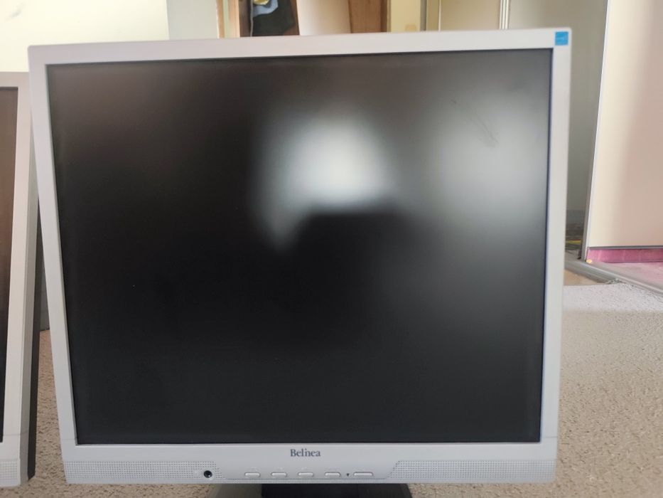 2 monitory Belinea