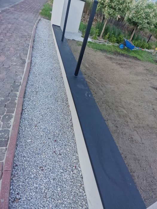 Obróbki daszki grodzeniowe, Attyka