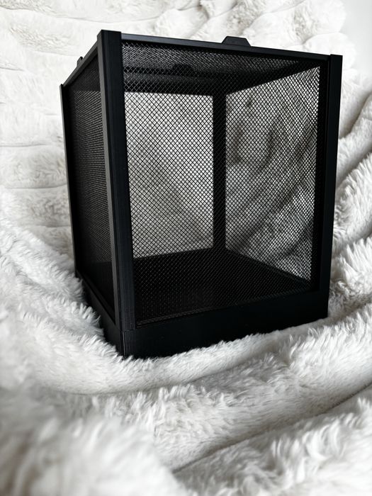 Terrarium Mesh 20×20×23 cm – nowoczesne, idealne dla pająków i owadów