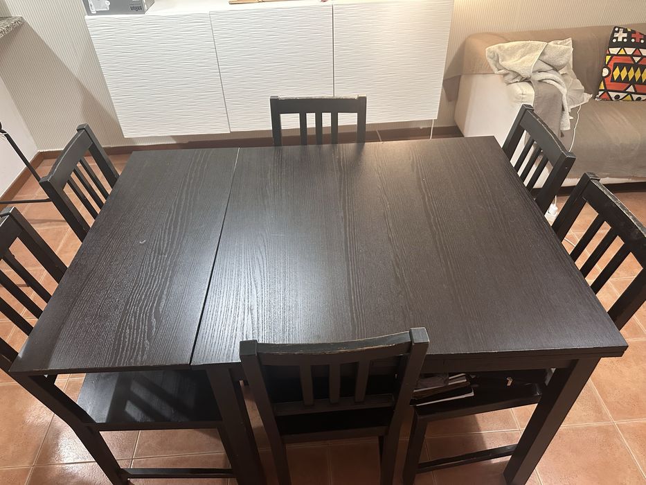 Mesa de jantar c/ 6 cadeiras IKEA