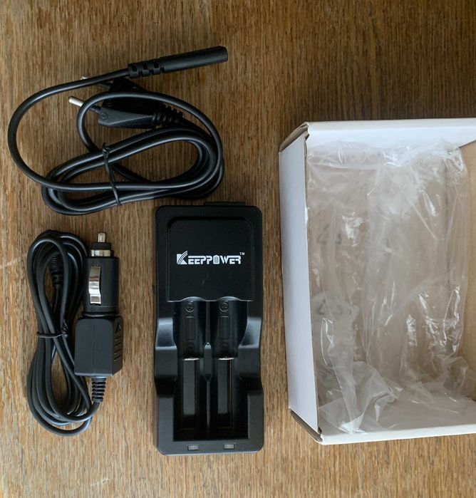 Зарядний пристрій Keeppower \ li-ion battery charger