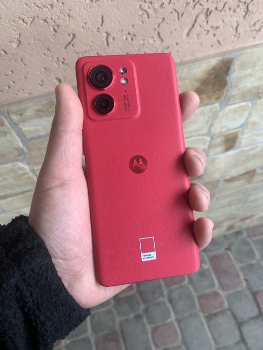 Motorola Edge 40 8/256Gb практично новий