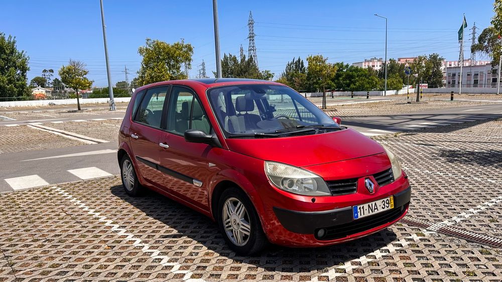 Renault SCENIC II 1.9dCi (2003)
