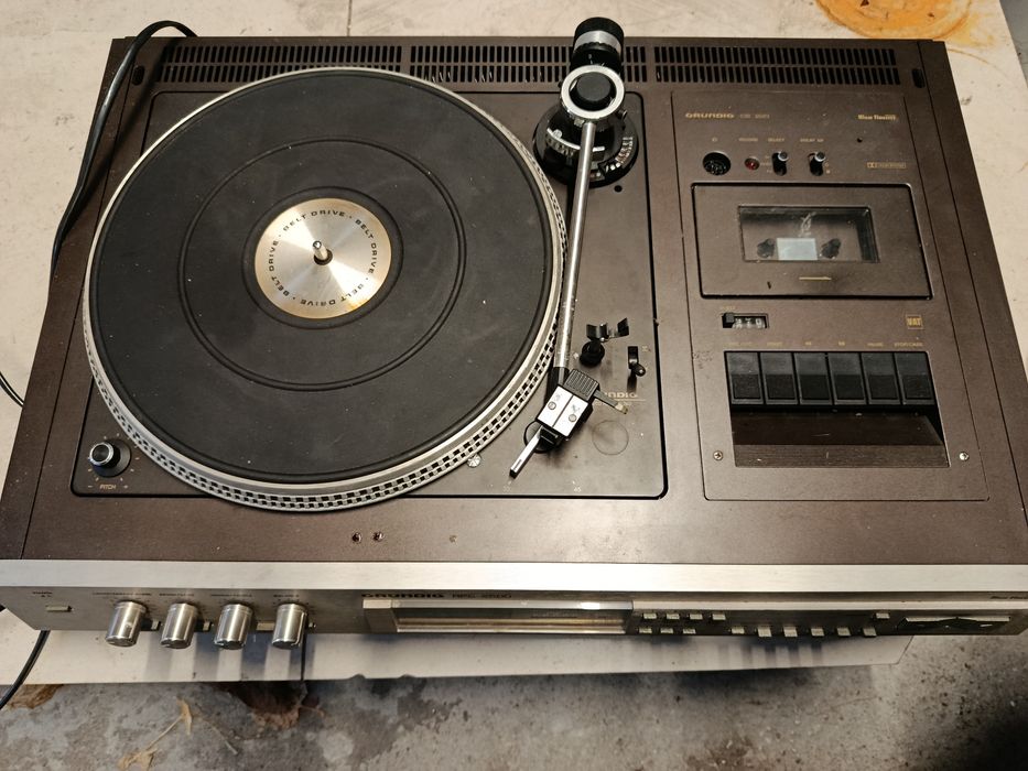 Gramofon Grundig RPC 2500