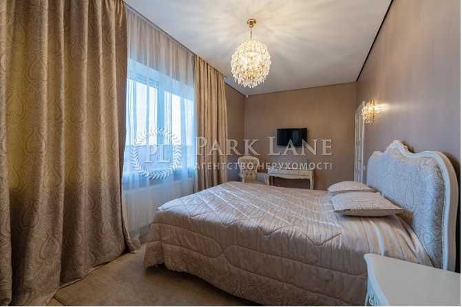 Березівка. КМ Козирна Карта. Будинок з дуже гарним ремонтом.