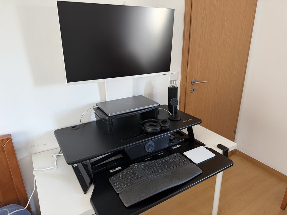 Secretária elevatoria (stand up desk) electrica