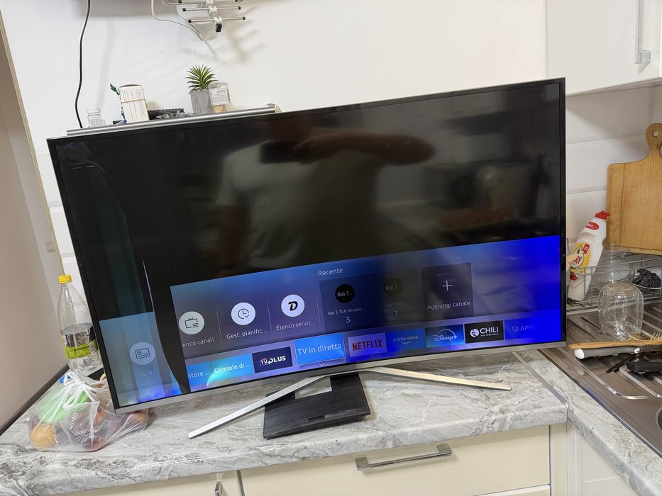 Телевізор Samsung 43
