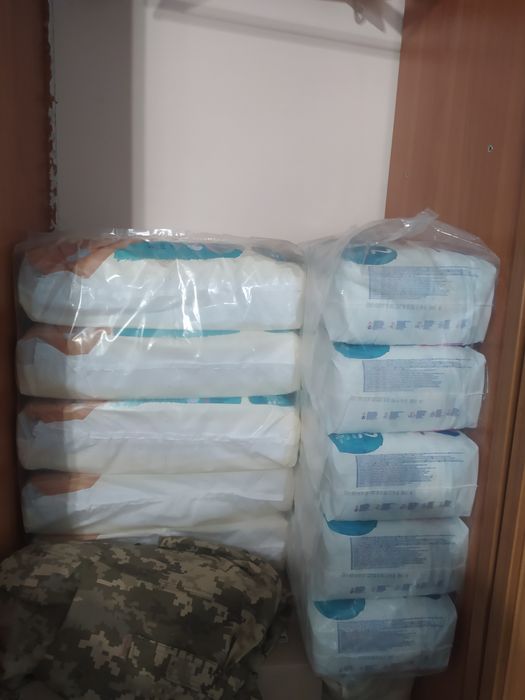 Памперси нові 1 і 2