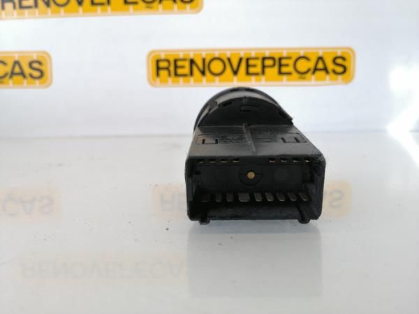 Botão / interruptor de luzes VOLKSWAGEN Golf IV (1J1)