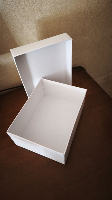 Коробка подарункова