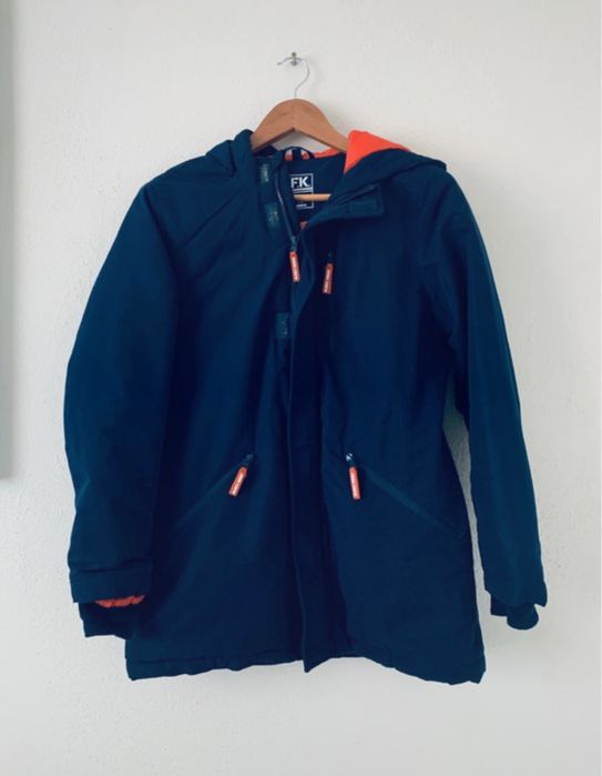 Granatowa chłopięca zimowa kurtka typu parka 146/152