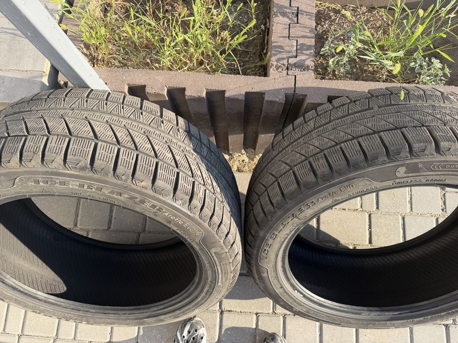 Шини зимові Sailun Ice Blazer Arctic EVO 255/45R19 104V XL