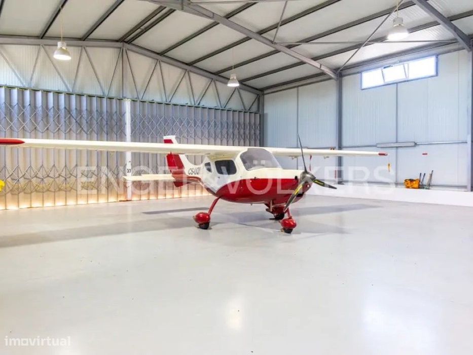 Herdade única com aeródromo privado