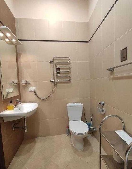 Подобово 3 к Майдан, вул. Софіївська 4.