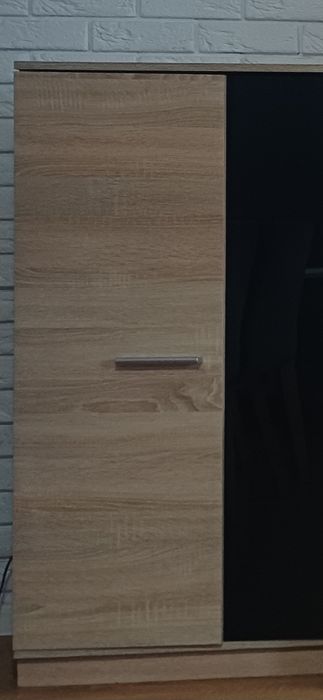 Szafki komody z szybą