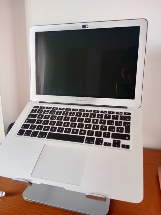 MacBook Air 13" (início de 2015) – em perfeito estado