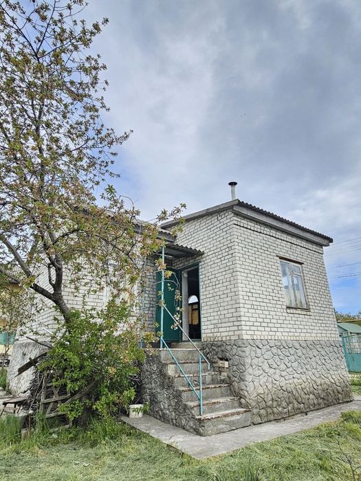 продам дом в пригороде Черноморска
