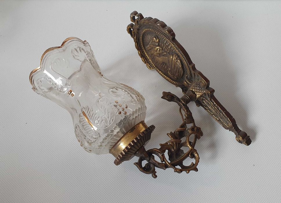Candeeiro Aplique de parede, latão, 26cm, com figura feminina, anos 50