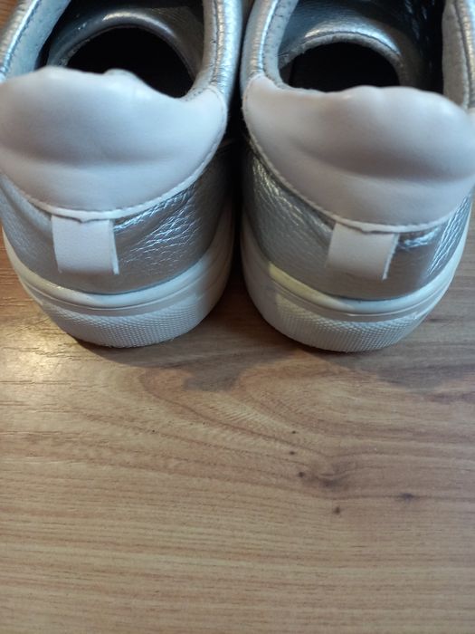 Sprzedam buty damskie