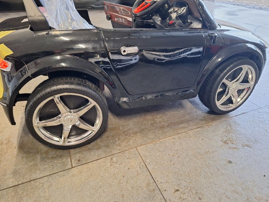 Auto na akumulator  Cabrio