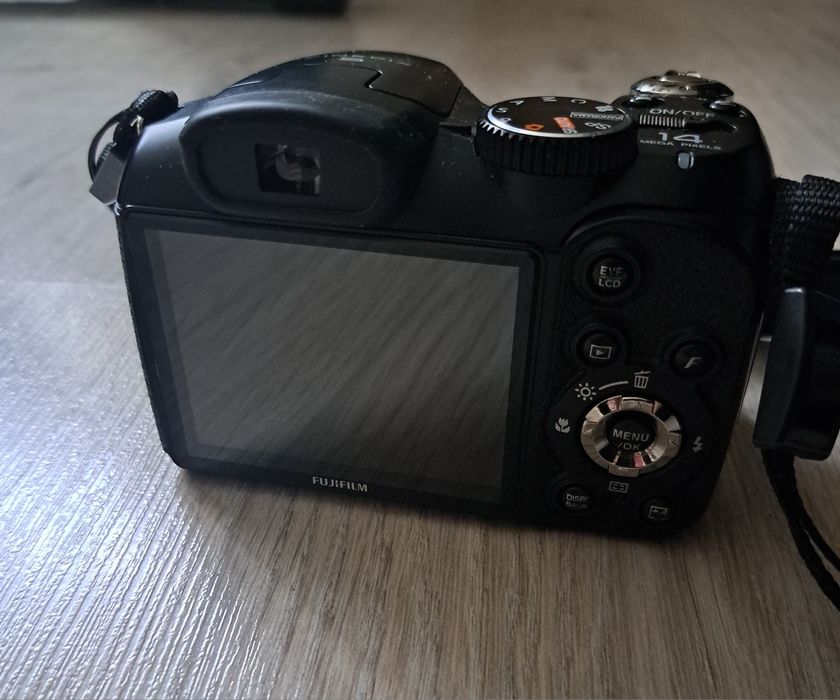 Uszkodzony aparat Fujifilm