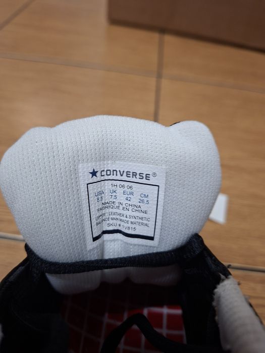 Sprzedam buty Converse. młodzieżowe rozmiar 42
