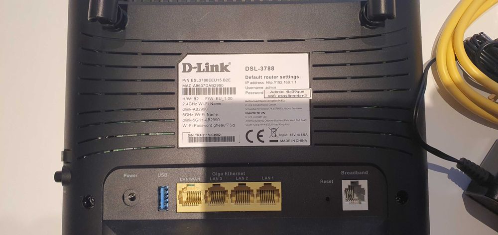 D-Link DSL-3788 router 5Ghz 2.4Ghz