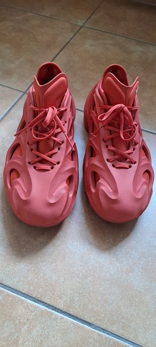 Adidas  buty.       .