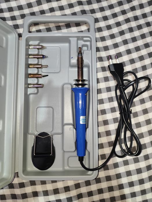 Паяльник-випалювач