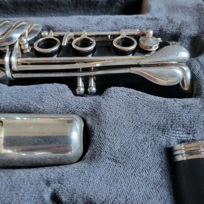 Klarnet Buffet E11 w stanie bardzo dobrym! mało używany.