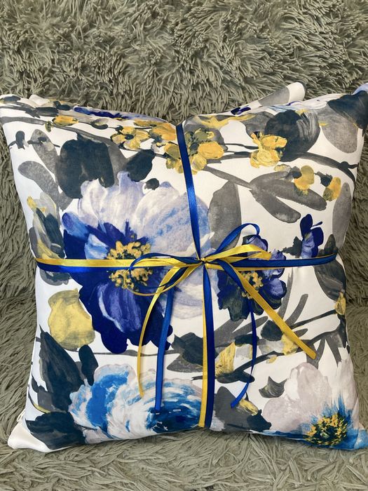 Подушки декоративні 2 шт 50/50,синій жовтий колір.Акцент в інтерʼєрі.