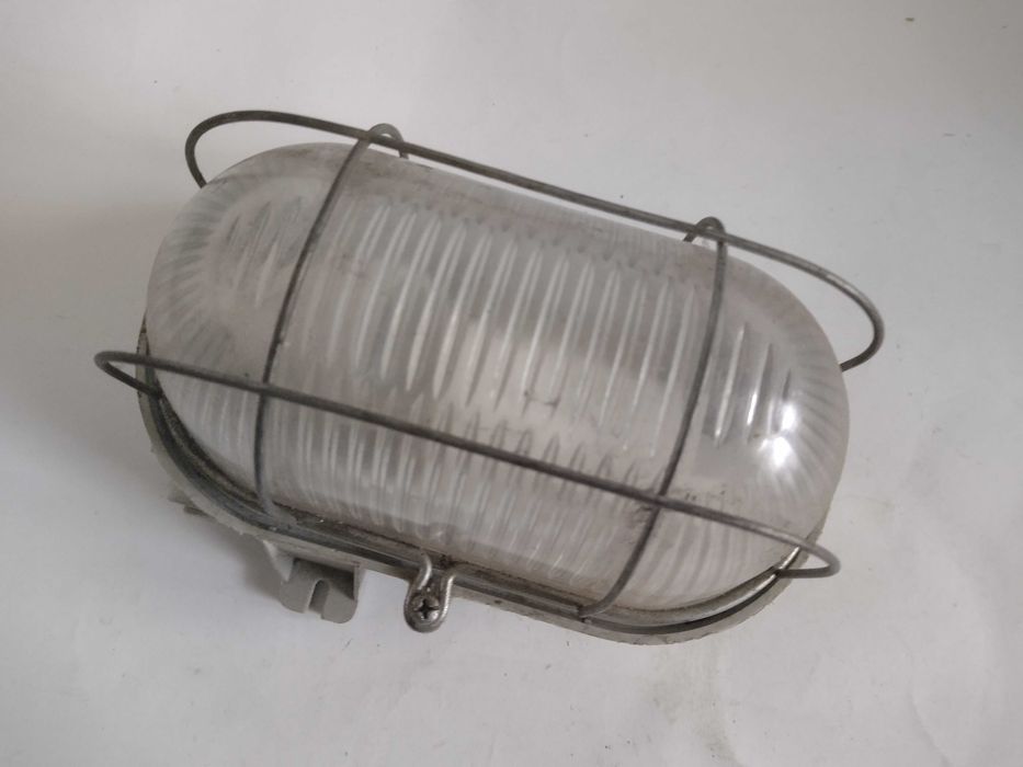 Lampa garażowa  w stylu Loft