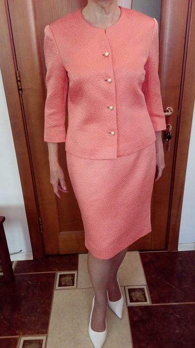 свято два дні- 1 костюм + коктельна сукня , 2 легка блакитна сукня