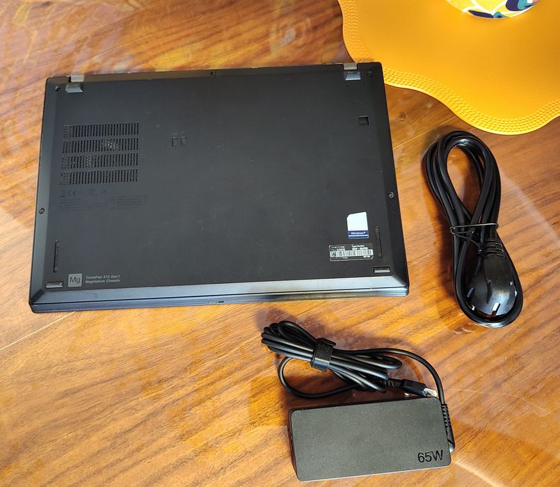Lenovo ThinkPad X13 Ryzen 5Pro 4650U/ 6 rdzeni 12 wątków/16 GB RAM/FHD/ 90% batterii