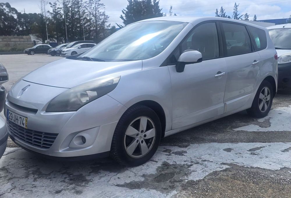 Renault Grand Scénic 1.5 dCi Bose Edition 7L