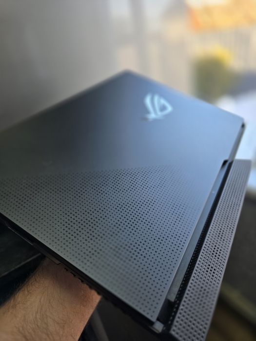 Asus ROG strix scar g533q rtx3080 8гб