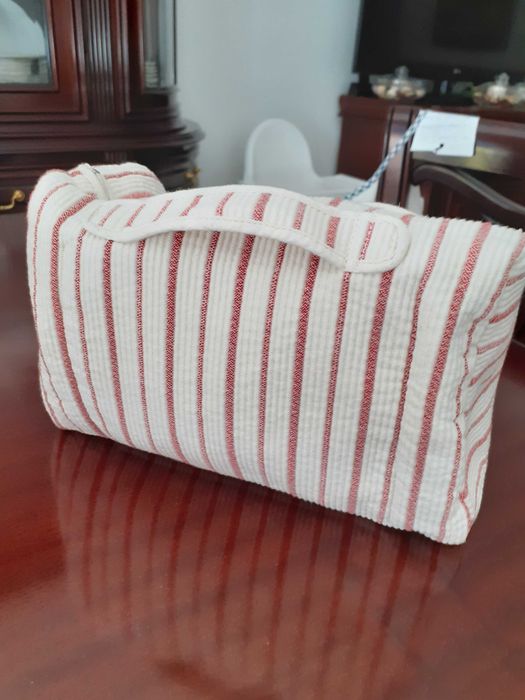 Bolsa multiusos, varias funções